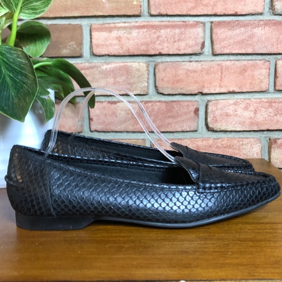 Marc Alpert Black Embossed Leather Loafer in Size 11 - Picture 6 of 11